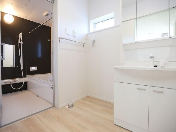 New 3LDK House in Oita City with Seismic Damping & All-Electric - Thumbnail 3