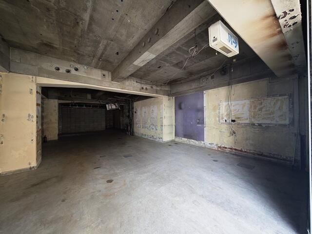 Commercial Space for Lease in Chofu, Tokyo - 100.6 sqm, Near Station - Thumbnail 3