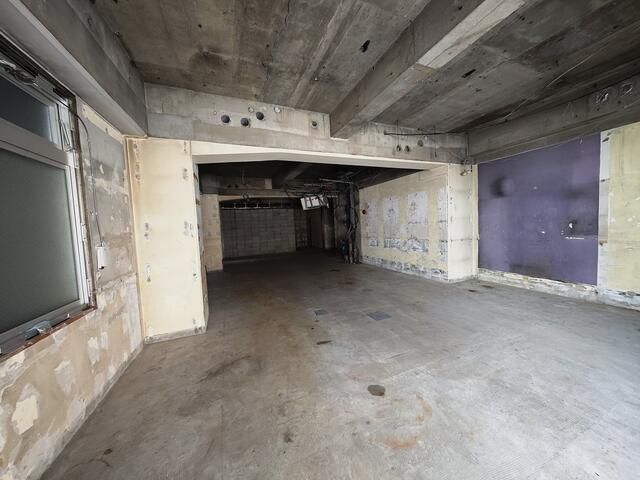 Commercial Space for Lease in Chofu, Tokyo - 100.6 sqm, Near Station - Thumbnail 2