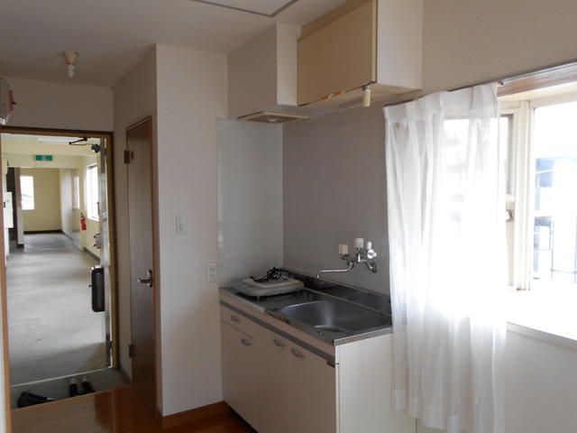 Compact 1R Apartment for Rent in Utsunomiya, Tochigi - Thumbnail 4