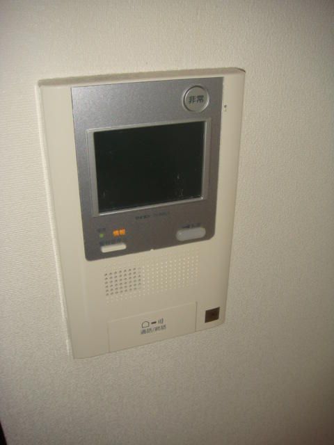 1K Apartment for Rent in Urayasu, Chiba - Thumbnail 4