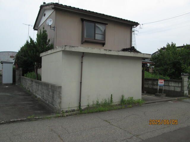 Land for Sale in Toyama City - 298 sqm - Thumbnail 2
