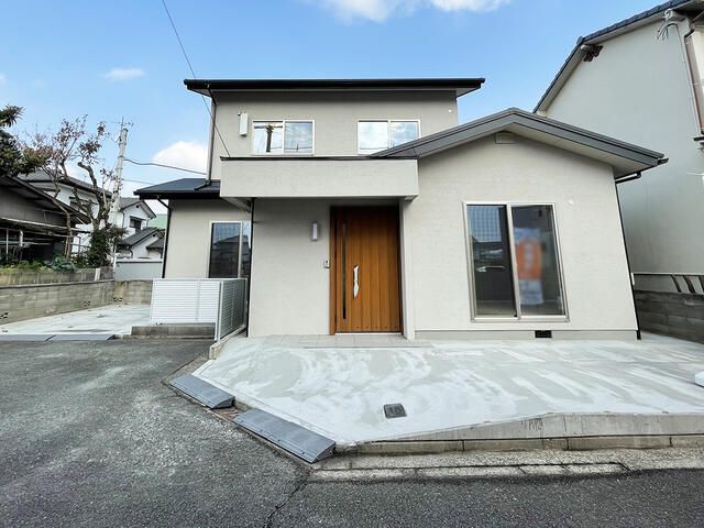 3LDK Detached House for Sale in Matsuyama, Ehime Prefecture - Main Image
