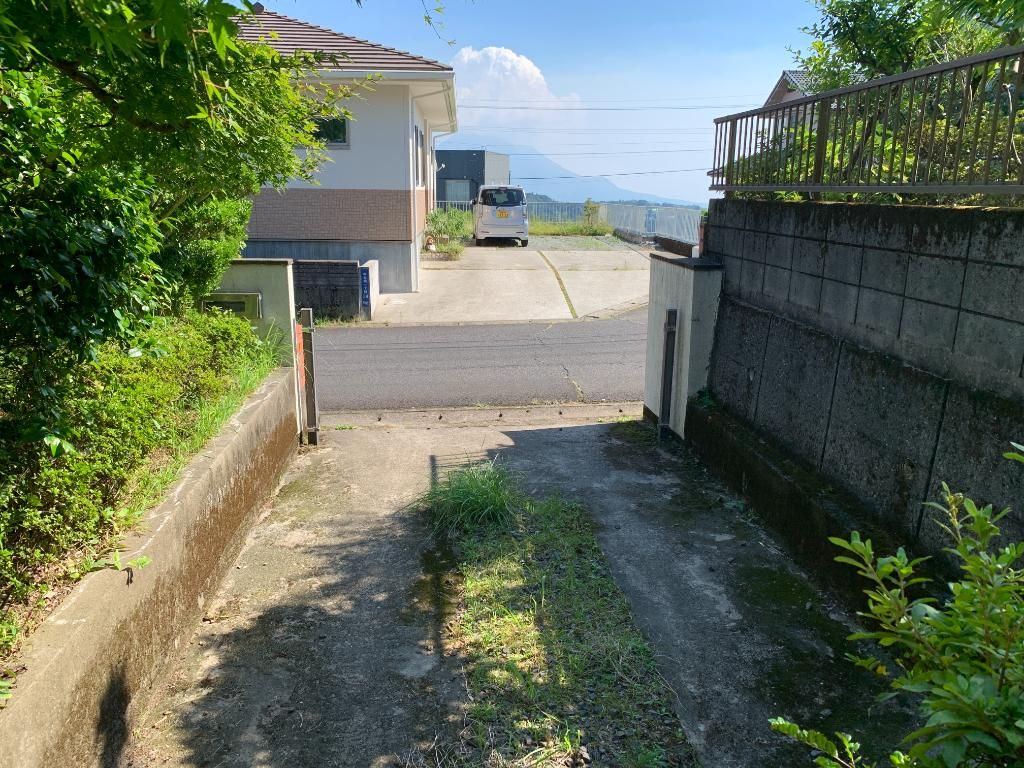 4DK Detached House for Renovation in Kagoshima's Mureoka - Image 11
