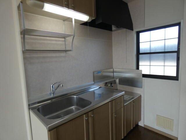 1LDK Apartment for Rent in Moroyama, Saitama - 40.90 sqm - Thumbnail 3