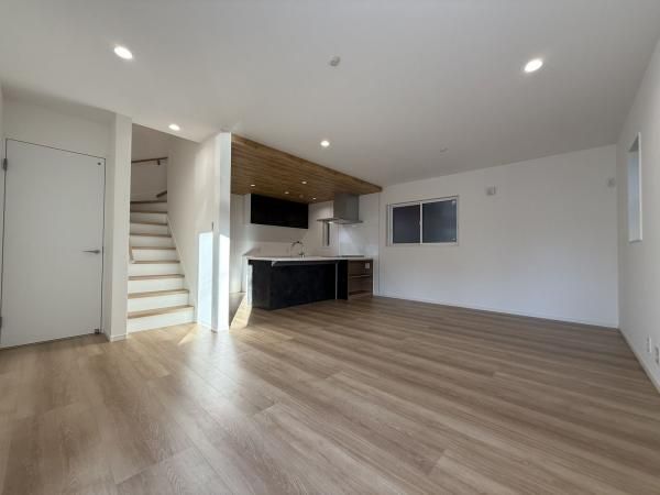 New 3SLDK House in Sakai, Osaka - October 2025 Completion - Thumbnail 4