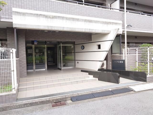 3LDK Used Condominium for Sale in Makuhari-cho, Chiba City, 61 sqm - Thumbnail 3