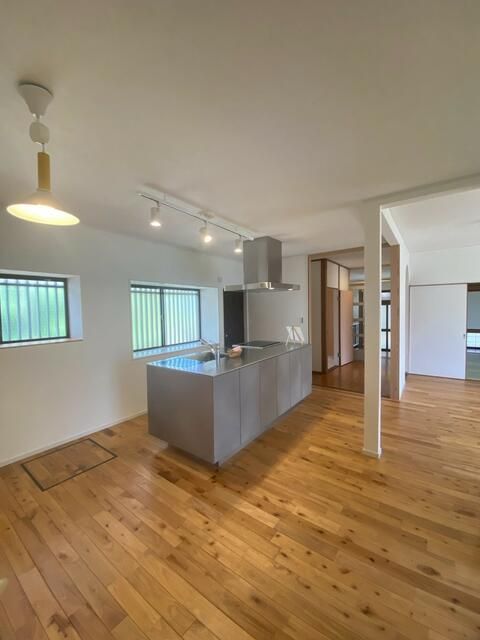 3LDK House for Sale in Nakama City, Fukuoka with 364 sqm Land - Thumbnail 2