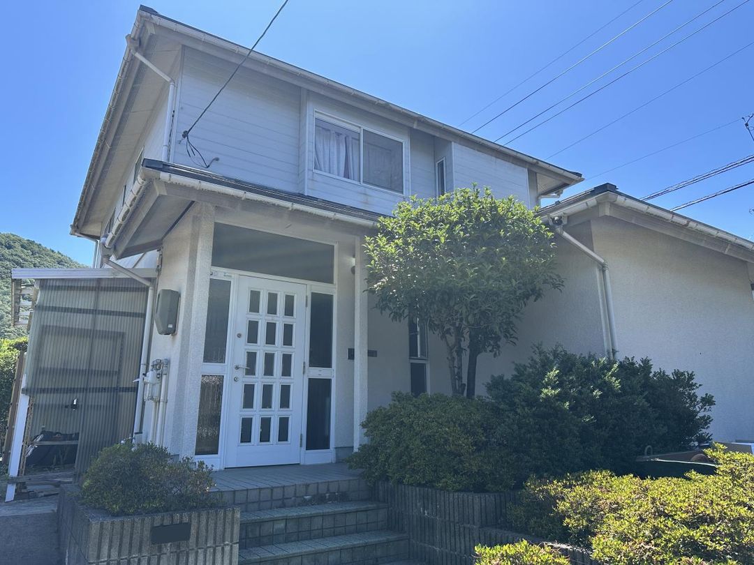 6LDK Detached House in Quiet Tottori Neighborhood | 980万 Yen - Thumbnail 2