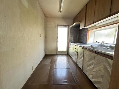 6LDK Detached House in Quiet Tottori Neighborhood | 980万 Yen — Image 22, Tottori, Tottori