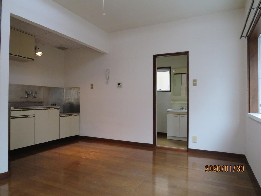 One-Room Apartment for Rent in Niigata City Central Ward - Thumbnail 4