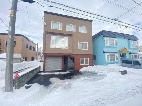 8LDK+Office House for Sale in Sapporo Shiroishi-ku, Hokkaido - Thumbnail 2