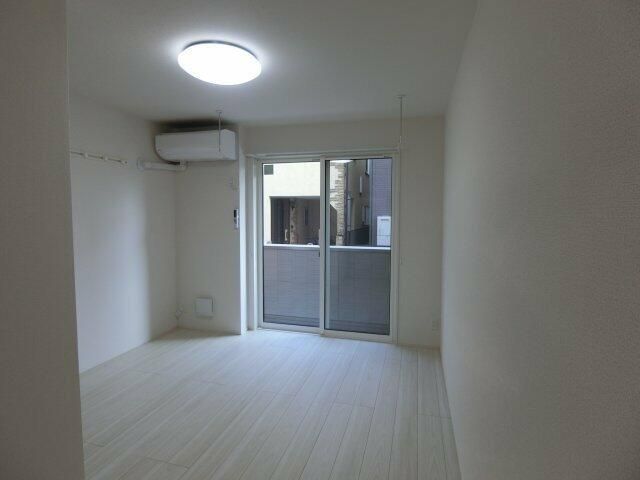 New 1LDK Apartment for Rent in Kawasaki, 41.2m² - Thumbnail 3