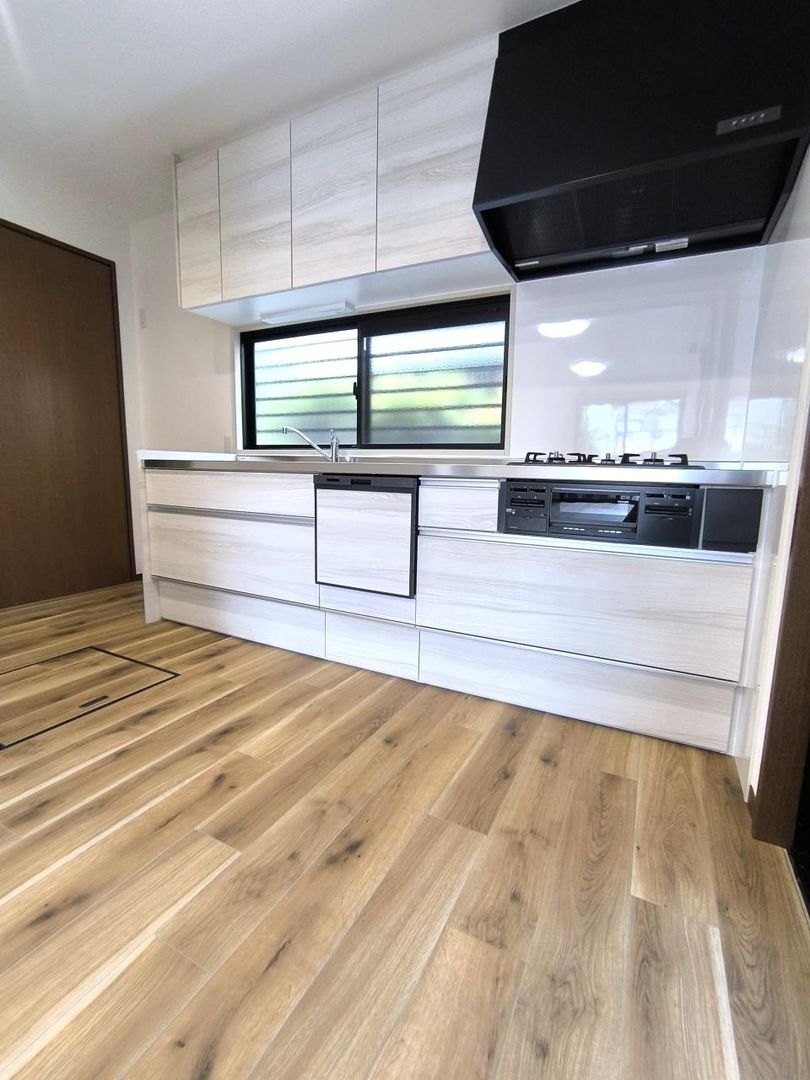 4SLDK Detached House for Sale in Tarumi, Kobe - Thumbnail 3