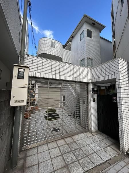 5LDK Detached House for Sale in Abeno, Osaka - Image 7