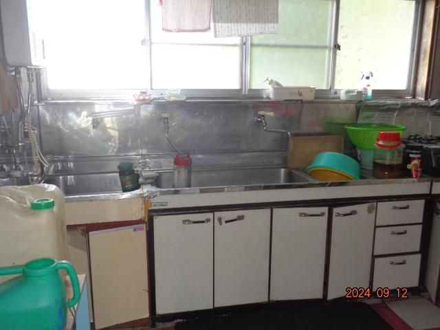 1975 7DK Wooden House on 916 sqm Land in Sotogahama, Aomori - Image 1