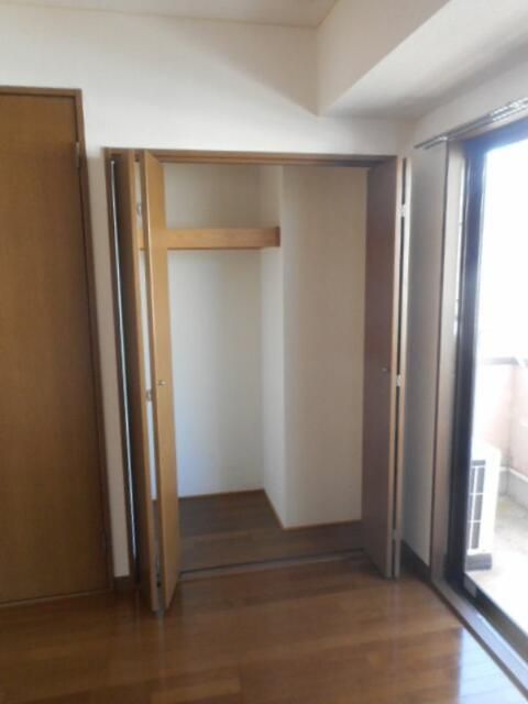 2K Apartment for Rent in Yokosuka, 4 Min Walk to Yokosuka Chuo Station - Thumbnail 4