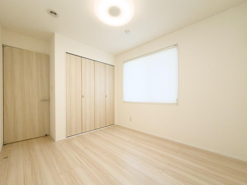 5SLDK House with Solar Panels in Shimonoseki, Yamaguchi - Thumbnail 2