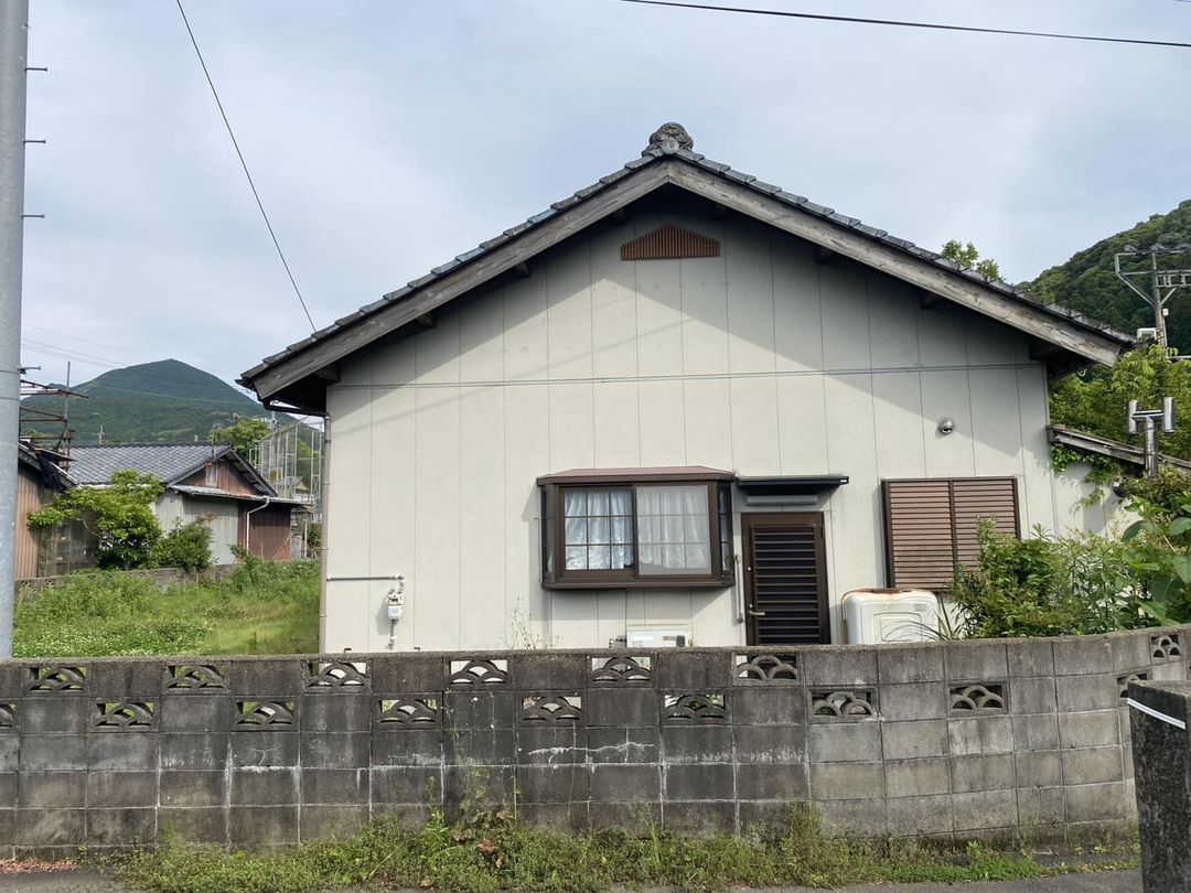 Large 6LDK House on 780sqm Lot in Sasebo, Nagasaki - Main Image
