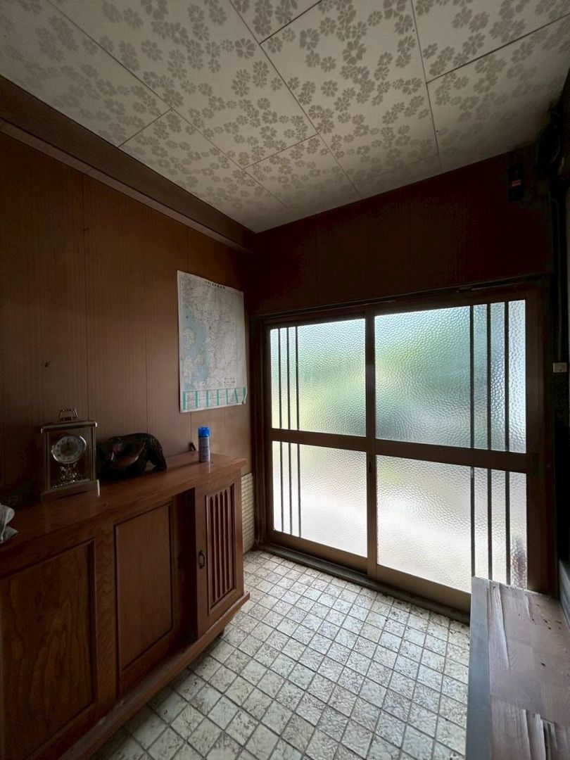 1925 Wooden House on 716sqm Land with Extra Plots in Kumamoto - Thumbnail 4