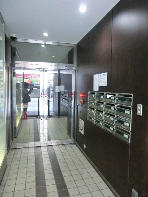Yokosuka Commercial Office for Rent - 160 sqm near Yokosuka Chuo Station - Thumbnail 2