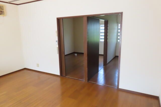 2LDK Detached House for Rent in Shichinohe, Aomori - Thumbnail 2