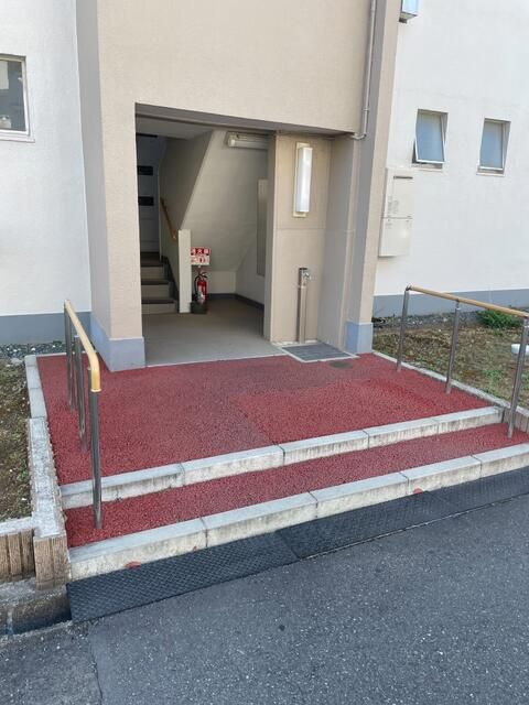 3DK Apartment for Sale in Serigaya, Yokohama - Thumbnail 2