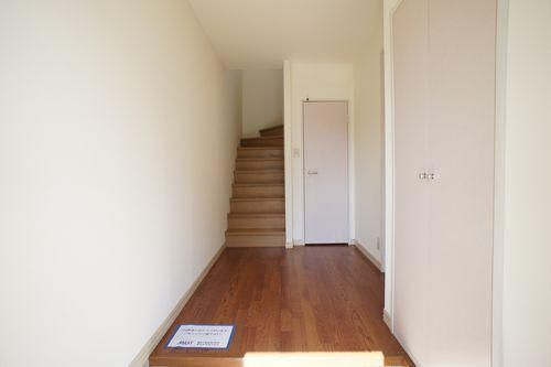 Terrace House for Rent in Chigasaki, Kanagawa - 2LDK, Near Station - Thumbnail 4