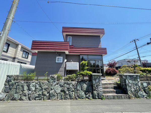 214.86 sqm Corner Residential Land for Sale in Sapporo's Kiyota Ward - Image 1