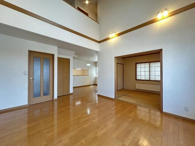 4LDK Detached House in Shiroishi-ku, Sapporo, 115.88 sqm - Thumbnail 2