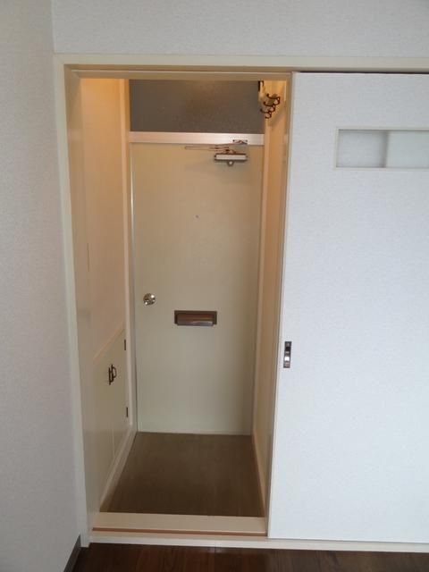 2DK Apartment for Rent in Akita City, Sennan - Thumbnail 2