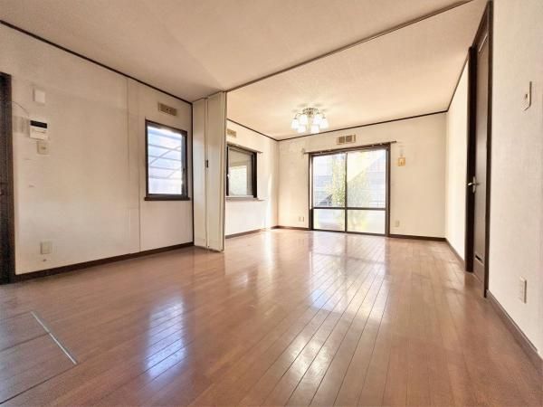5LDK Detached House for Sale in Yokohama Izumi Ward - Thumbnail 4