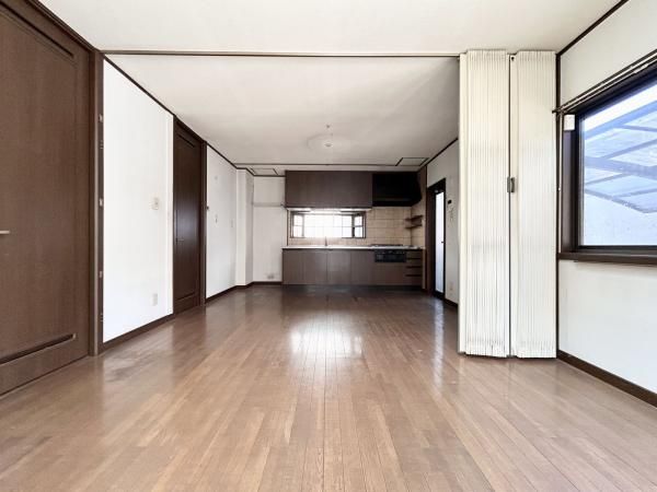 5LDK Detached House for Sale in Yokohama Izumi Ward - Thumbnail 3