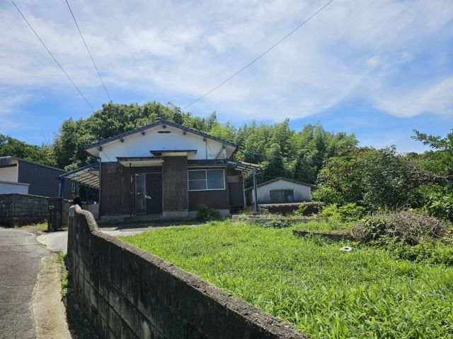 1971 4DK House on 290 sqm Land in Iizuka, Fukuoka for Sale - Thumbnail 2