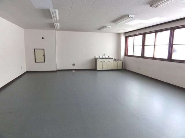 Office for Rent in Esashi, Hokkaido - 48.9 sqm, 40,000 Yen - Thumbnail 4
