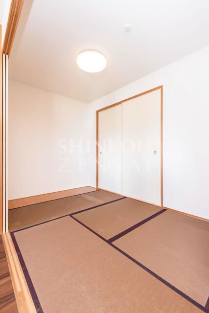 3LDK Condo in Nagano City with Security & Modern Amenities - Thumbnail 3