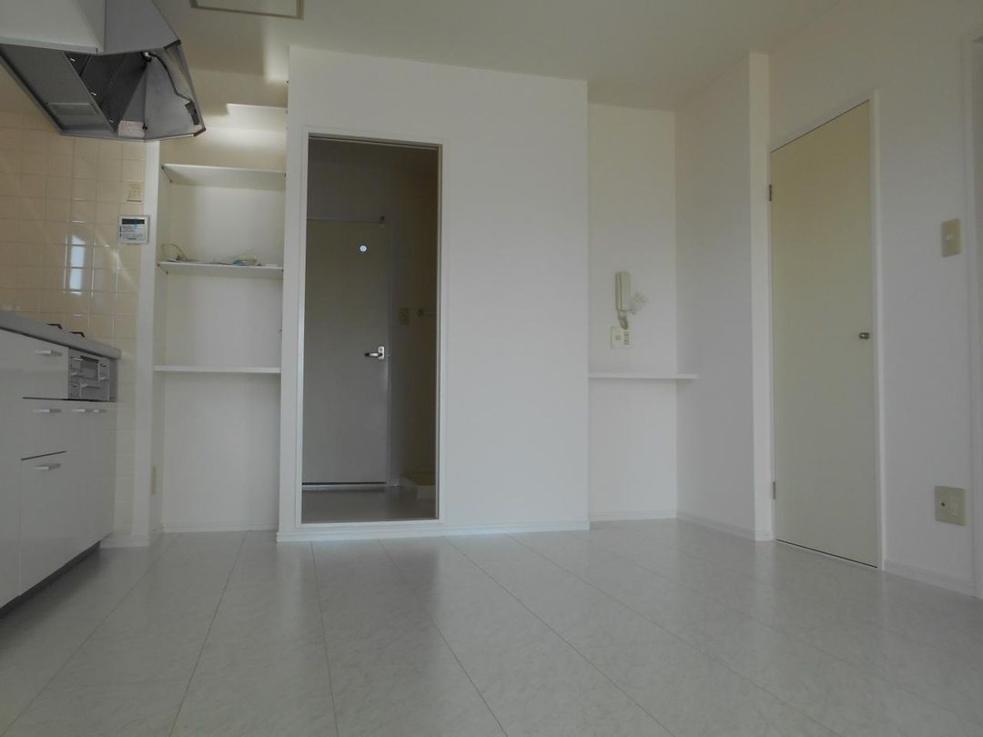 2DK Apartment for Rent Near Kamifukuoka Station, Fujimino - Thumbnail 3