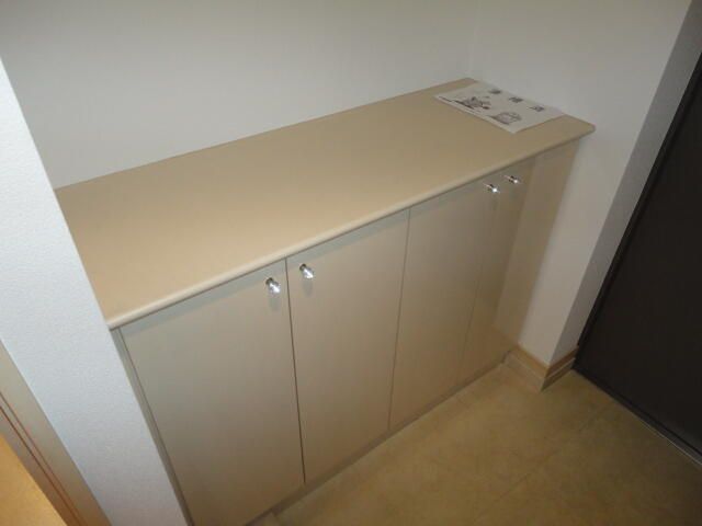 2LDK Apartment for Rent in Setagaya, Tokyo - Thumbnail 3