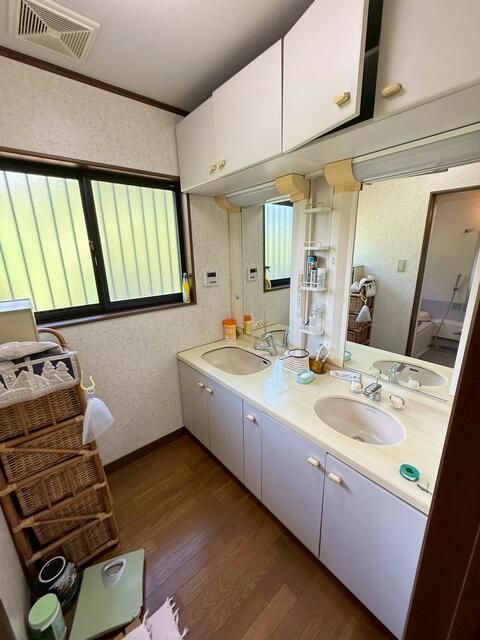 Spacious 5SLDK House on Large Plot in Ota, Gunma - Thumbnail 3