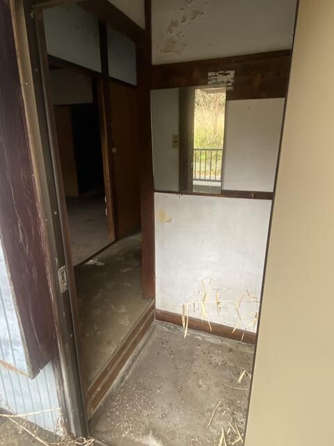 Resale 2DK House in Yokosuka, Kanagawa - 160.56 sqm Land - Thumbnail 4
