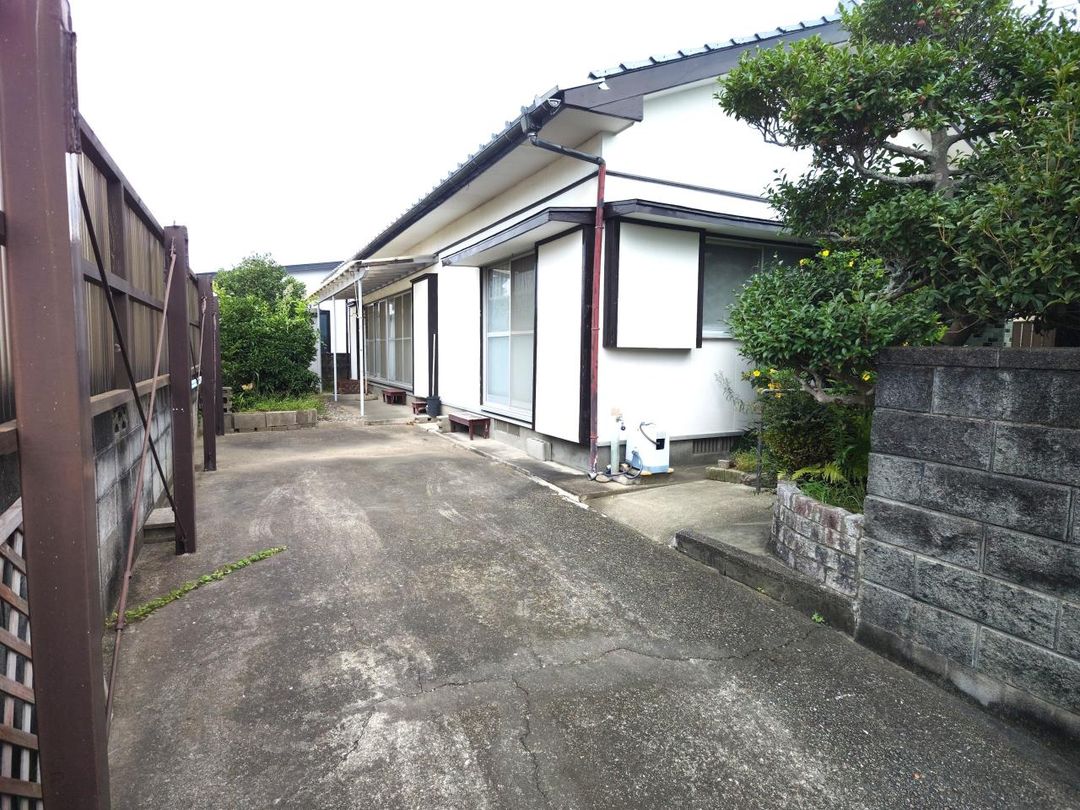 4DK House for Sale in Tsunehisa, Miyazaki City - Image 7