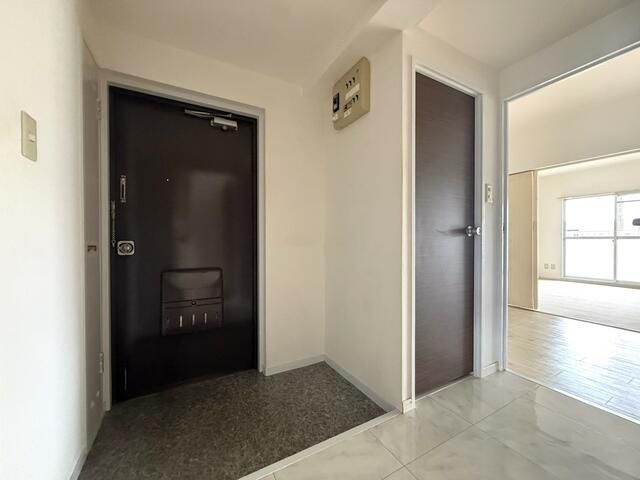 1LDK Apartment for Sale in Odawara, Kanagawa - Thumbnail 2