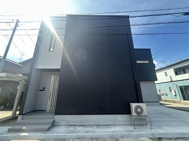 New 4LDK Corner Lot House in Kanazawa - August 2025 Completion - Thumbnail 2
