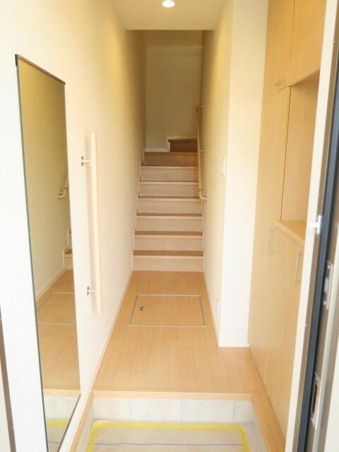 2LDK Apartment for Rent in Miyashiro, Saitama - 59 sqm - Thumbnail 4