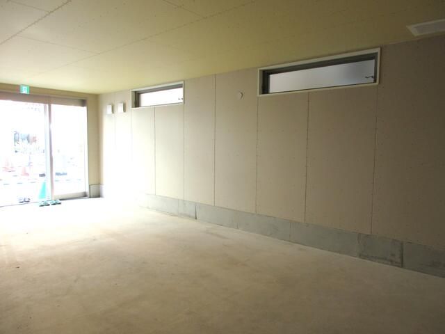 New Commercial Space for Rent Near Omiya Station, Saitama - Thumbnail 3