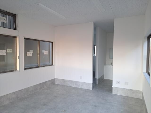 New Warehouse with Office & 2.9T Crane in Ashikaga, Tochigi - Thumbnail 3