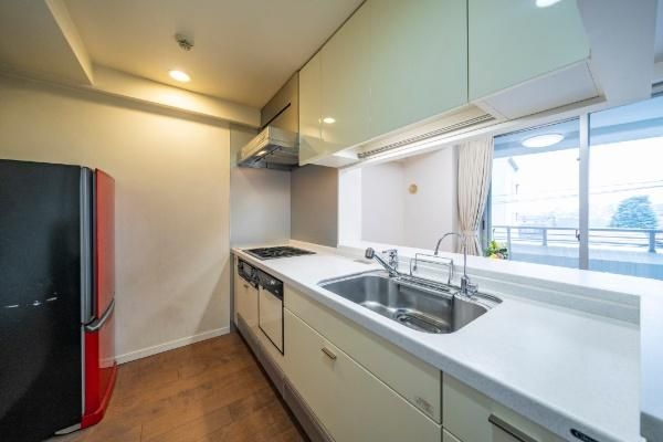 3LDK Apartment for Sale Near Gakugei Daigaku Station, Setagaya - Thumbnail 3