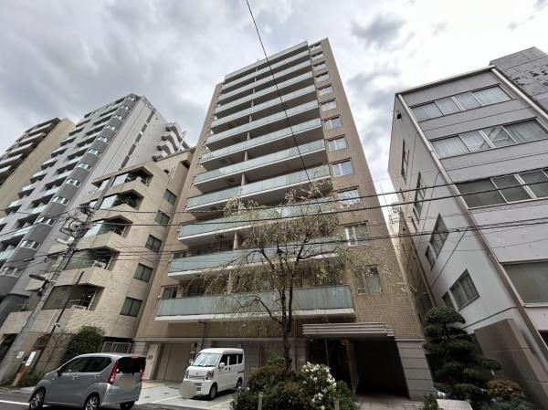 2LDK Apartment for Sale in Chiyoda, Tokyo - 60.71 sqm - Thumbnail 2