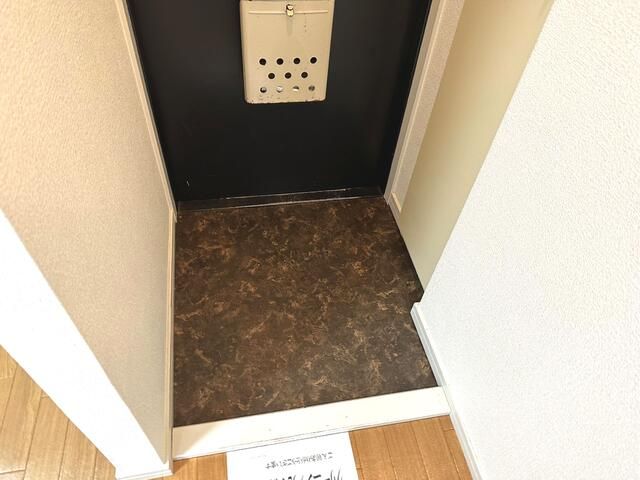 Pet-Friendly 2DK Apartment for Rent near Goko Station, Matsudo - Thumbnail 4
