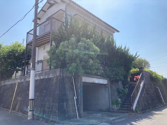 5DK Detached House on 244sqm Corner Lot in Munakata, Fukuoka - Thumbnail 2